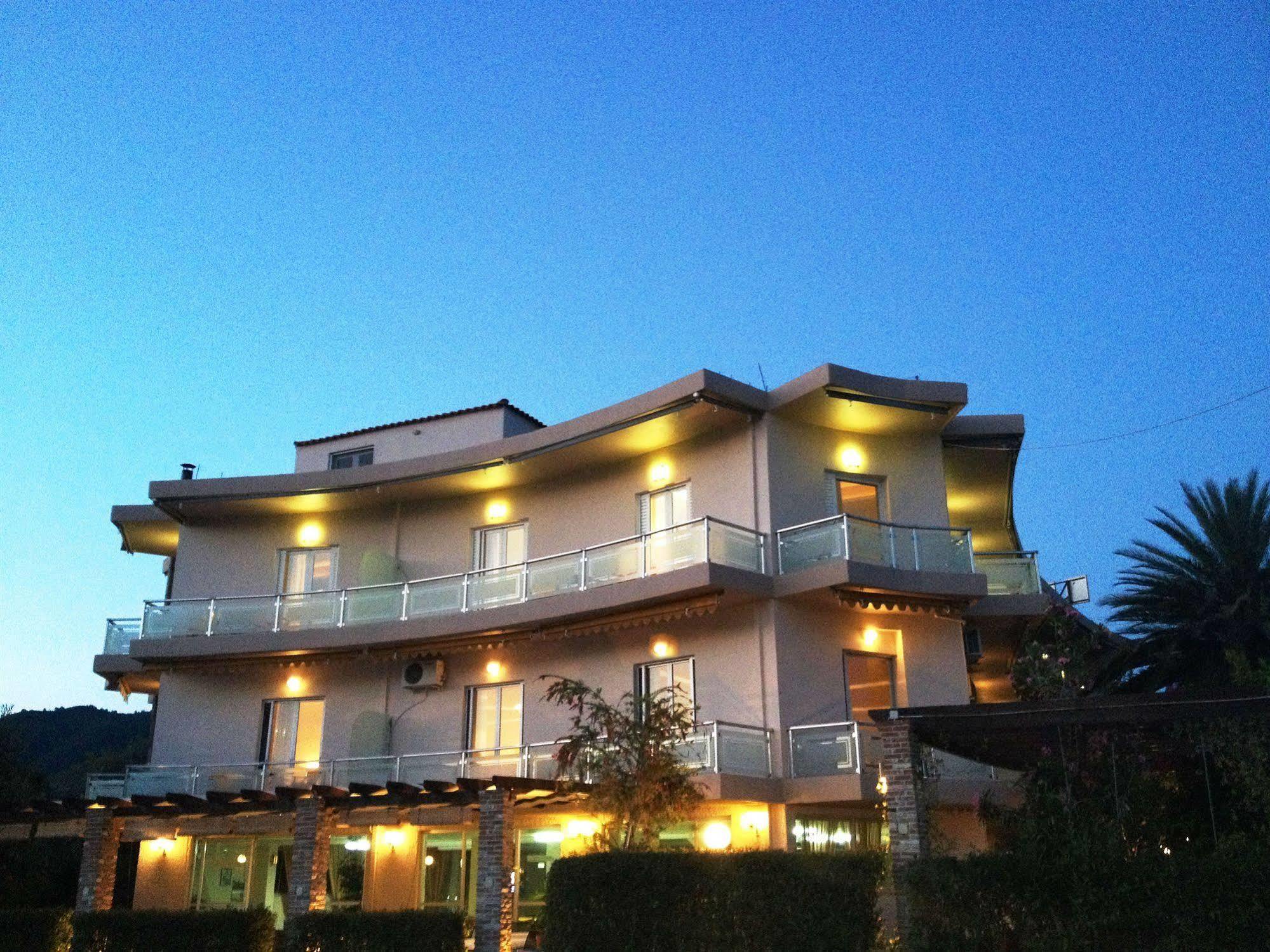 Souris Hotel Rovies Eksteriør billede